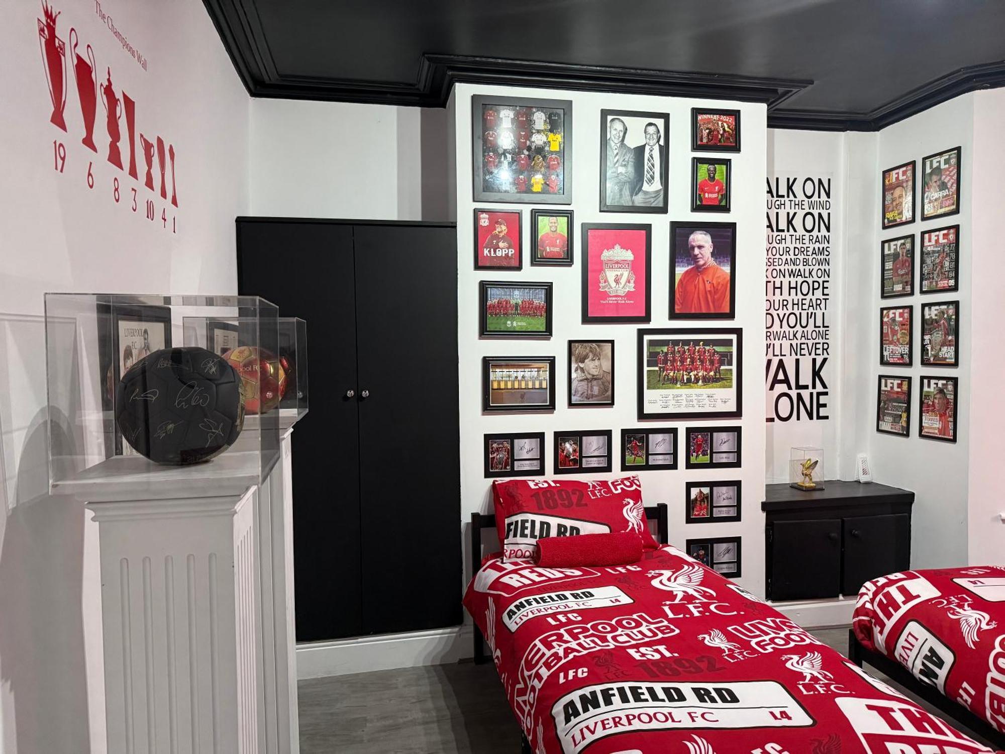 Anfield Abode - Entire Lfc Themed House Villa Liverpool Exterior foto