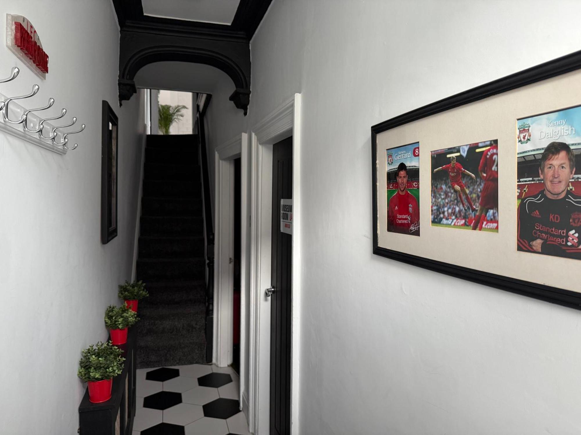 Anfield Abode - Entire Lfc Themed House Villa Liverpool Exterior foto